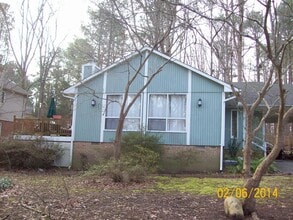 Building Photo - 805 Castalia Dr
