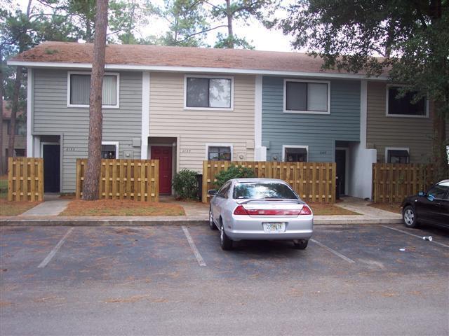 Foto del edificio - B- Singh-2133 SW 39th Way-Mill Run
