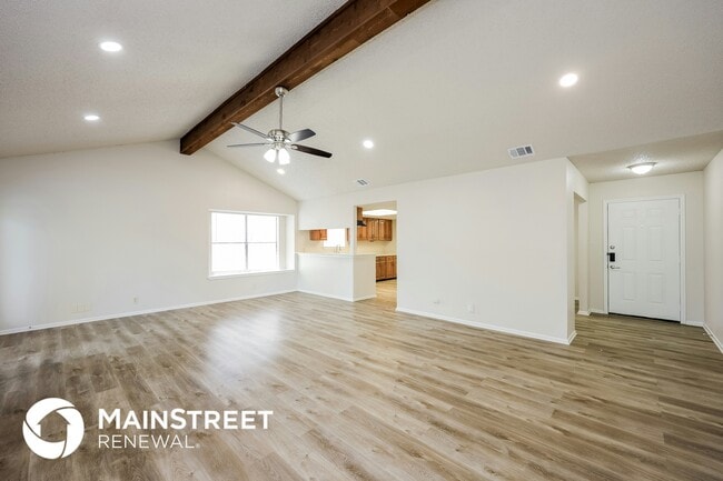 Building Photo - 2755 Knoll Tree St