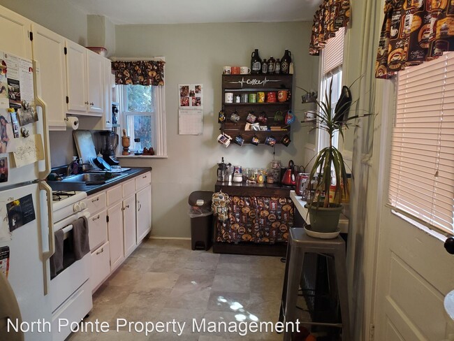 Building Photo - 2 br, 1 bath House - 620 E. Marion St.