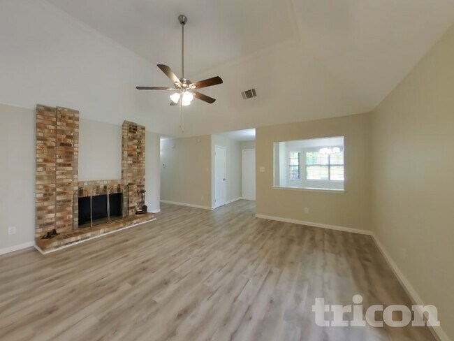 Foto del edificio - 1029 Twin Falls Dr