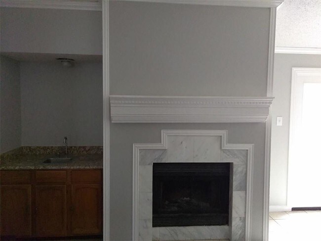 Building Photo - 901 Elmhill Ct