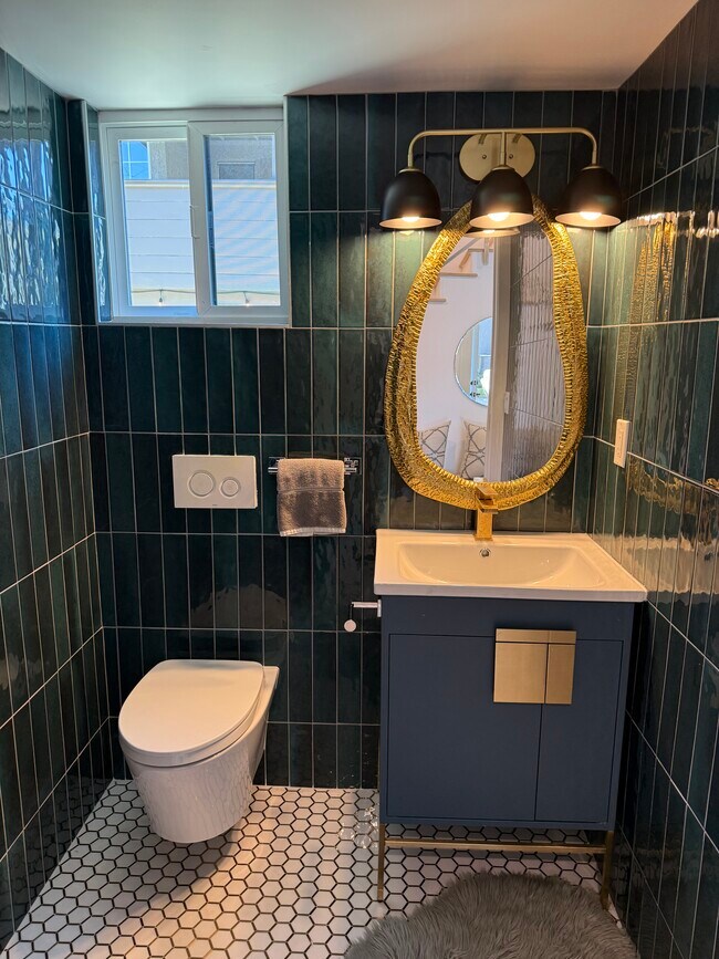 Foto del edificio - 10351 Keswick Ave