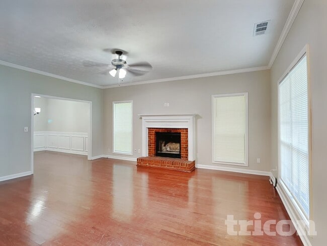 Building Photo - 5378 Fawn Ivey Ln