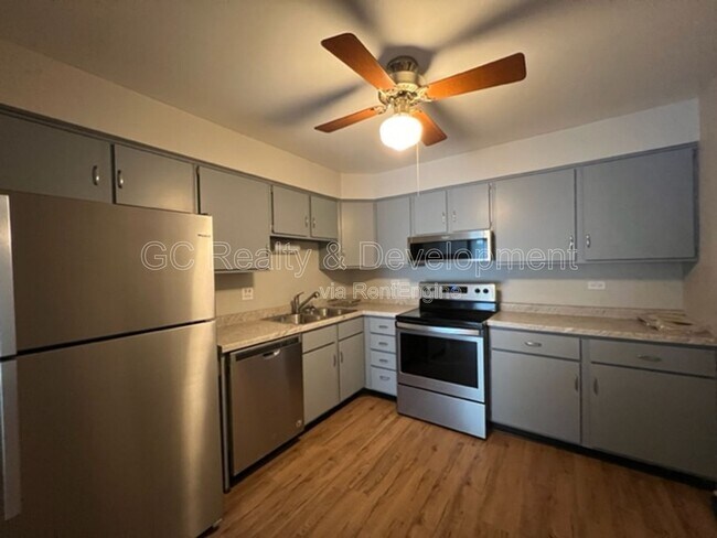 Foto del edificio - 709 Central Rd