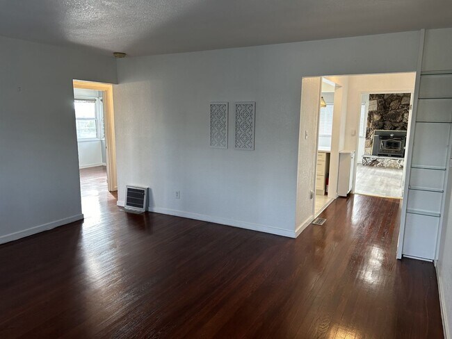 Foto del edificio - Well Maintained 3 Bedroom, 2 Bath Home