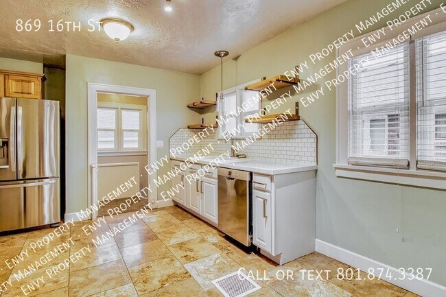 Foto del edificio - 869 16th St