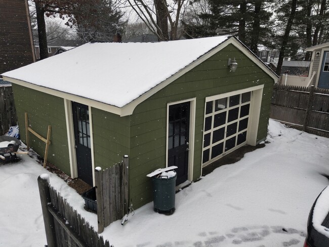 Building Photo - 28 Hayes Ave