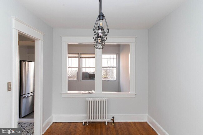Foto del edificio - 302 Channing St NE