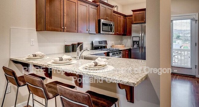 Building Photo - 6714 NW 158th Ave