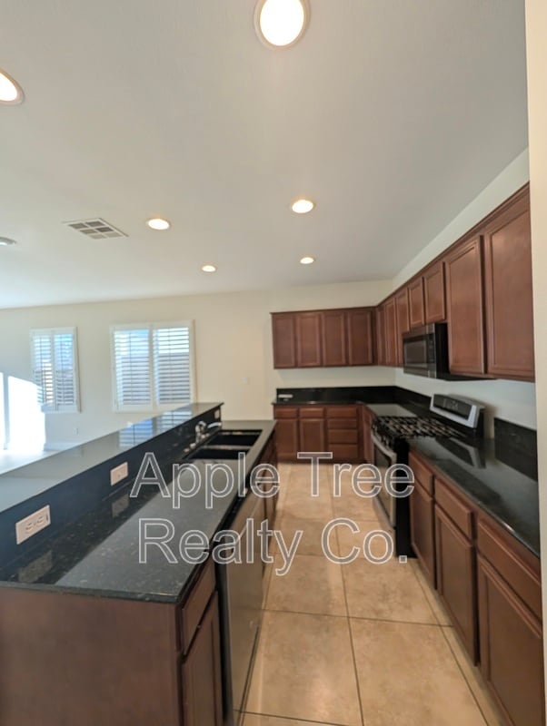 Foto del edificio - 1349 Edelweiss Dr