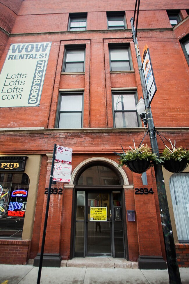 Building Photo - 2932 N Clark St
