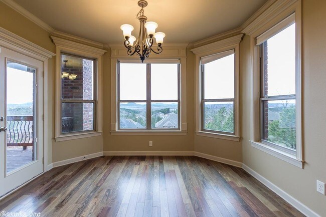 Foto del edificio - 15 Crestview Ct