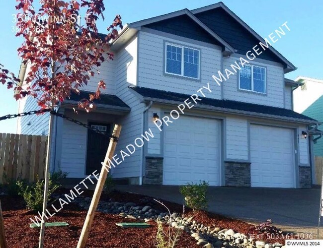Building Photo - Duplex on Gwinn St, 3 Bedrooms, 2 Bathroom...