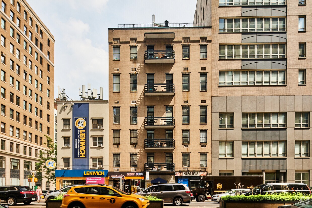 Building Photo - 455-457 Park Ave S