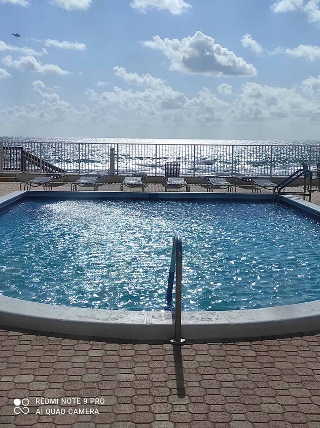 Foto principal - 3540 S Ocean Blvd