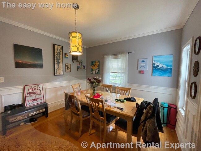 Building Photo - Medford 2 BR - Laundry in unit
