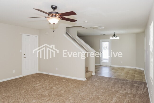 Building Photo - 157 Cloverbrook Dr