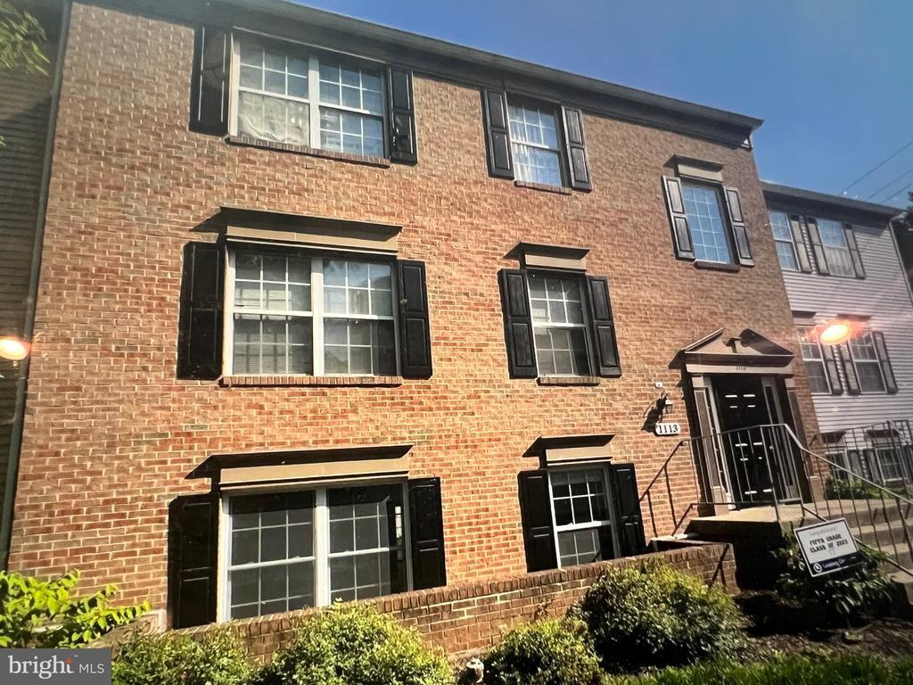 Foto principal - 1113 Huntmaster Terrace NE