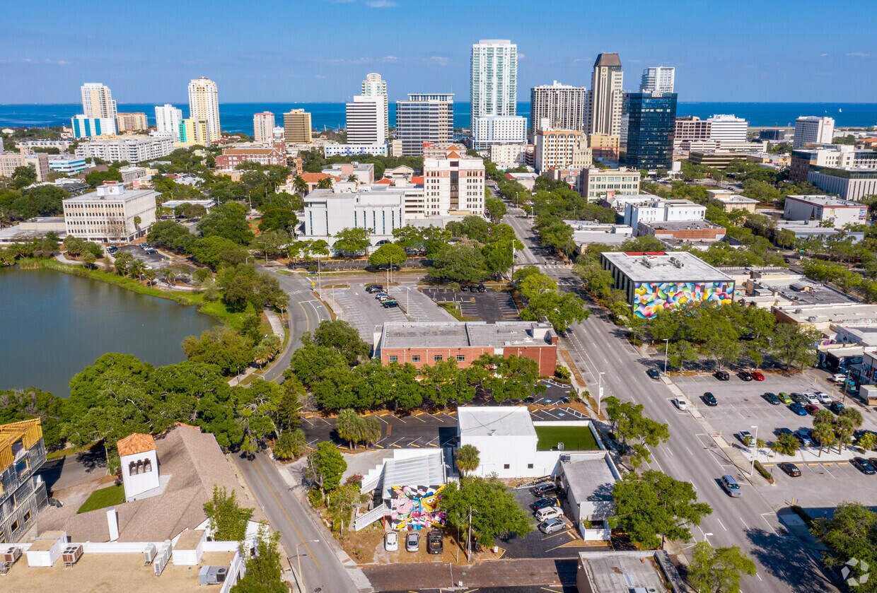 Aerial Photo - 694 Arlington Ave N