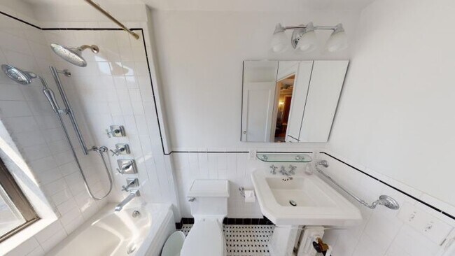 Foto del edificio - 175 W 93rd St