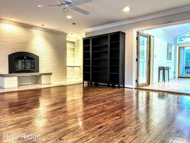 Foto del edificio - 4 br, 4.5 bath House - 109 Willow Run Road