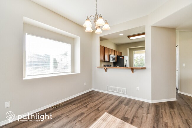 Foto del edificio - 6784 Ventana Ln