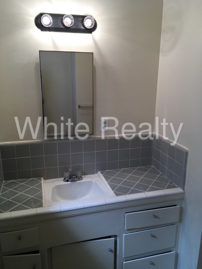 Building Photo - 4758 E Atherton St