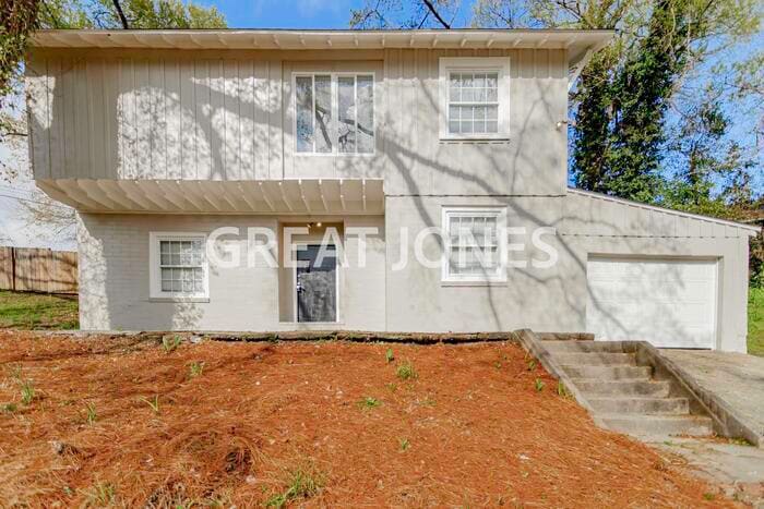 Primary Photo - 1221 Azalea Ct