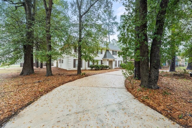 Foto del edificio - 17814 Theiss Mail Rte Rd