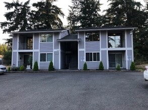Building Photo - 12208 118th Ave E