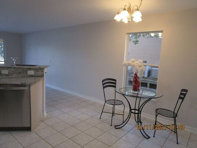 Foto del edificio - 909 SW 47th Terrace
