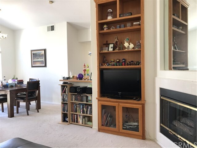 Building Photo - 57 Chaumont Cir