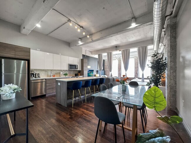 Foto del edificio - 555 Evergreen St