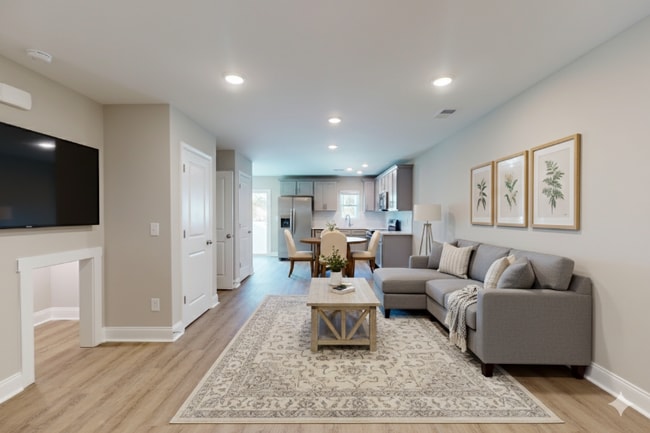 Building Photo - 1302 Champions Rst Rd