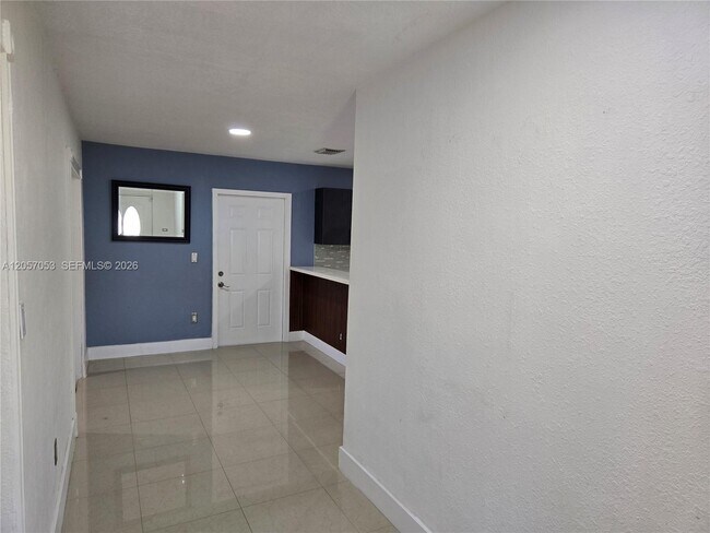 Foto del edificio - 12975 NW 16th Ave