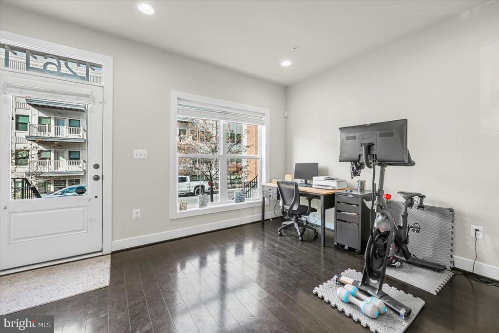 Foto principal - 12611 Macaulay St