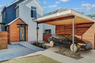 Building Photo - 3602 Clary Wy