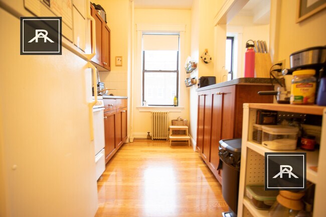 Foto del edificio - 4 Park Vale Ave