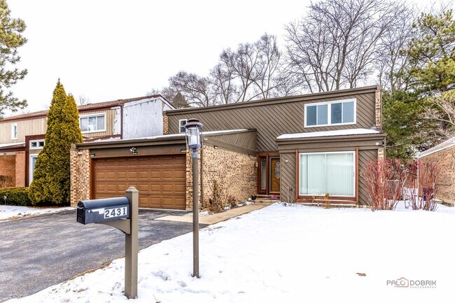 Foto del edificio - 2431 Cobblewood Dr