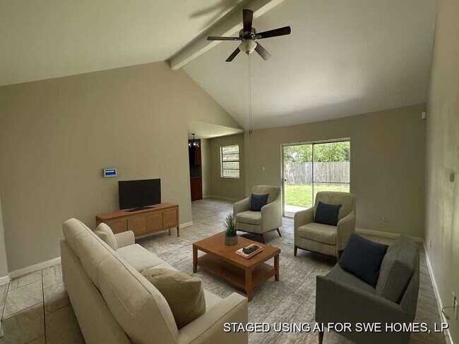 Foto del edificio - 12515 Gotham Dr