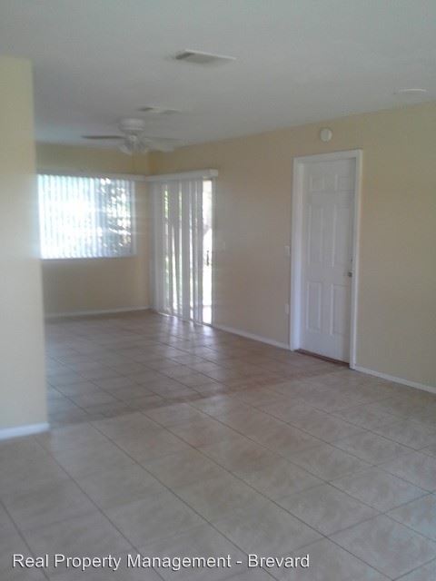 Building Photo - 991 Tope St
