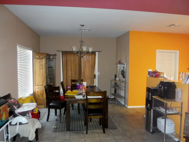 Foto del edificio - 3 bdrm/2ba in Johnson Ranch