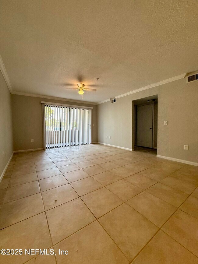 Foto del edificio - 800 Boardwalk Dr