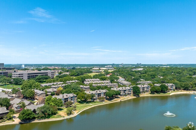Aerial of The Reserve on Willow Lake - The Reserve on Willow Lake