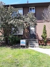 Building Photo - 618 N Terrace Dr