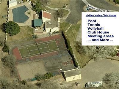 Foto del edificio - 829 Hackberry Trail SE