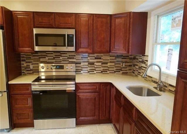 Foto del edificio - 17 Hallock St