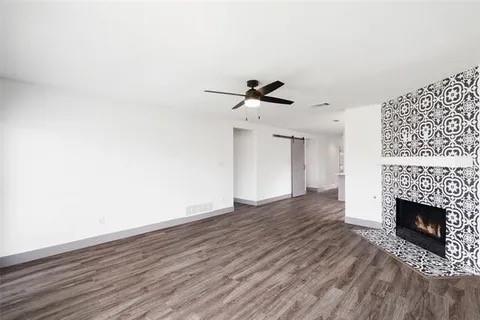 Foto del edificio - 1404 Swan Ridge Dr