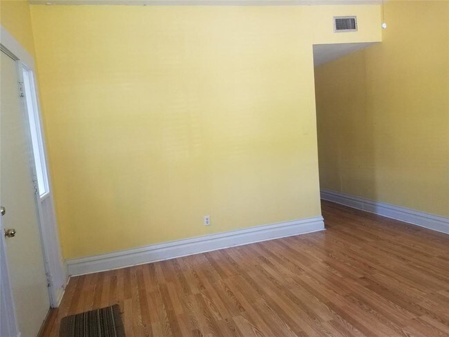 Foto del edificio - 1040 Columbia St